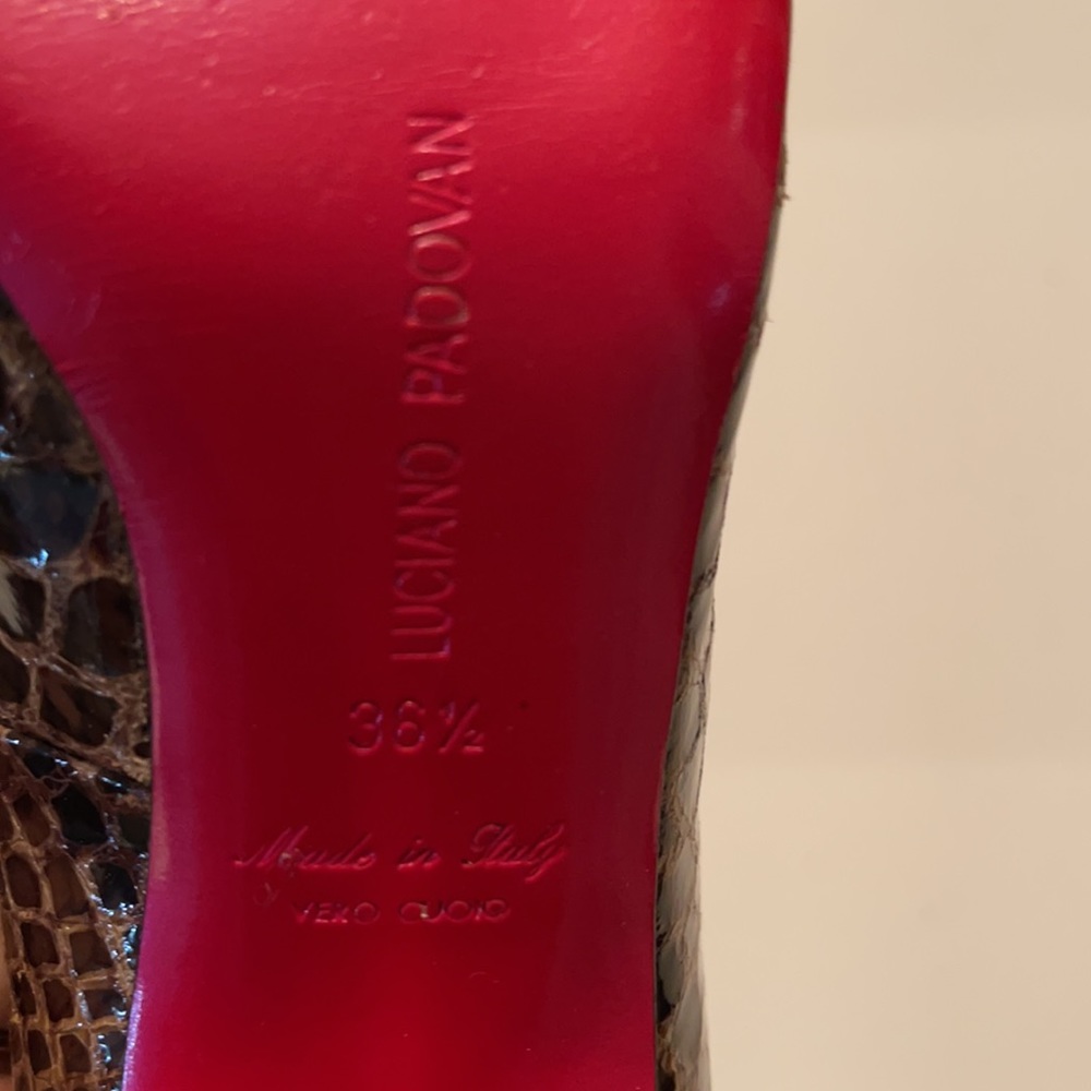 Heels - Picture 7 of 7